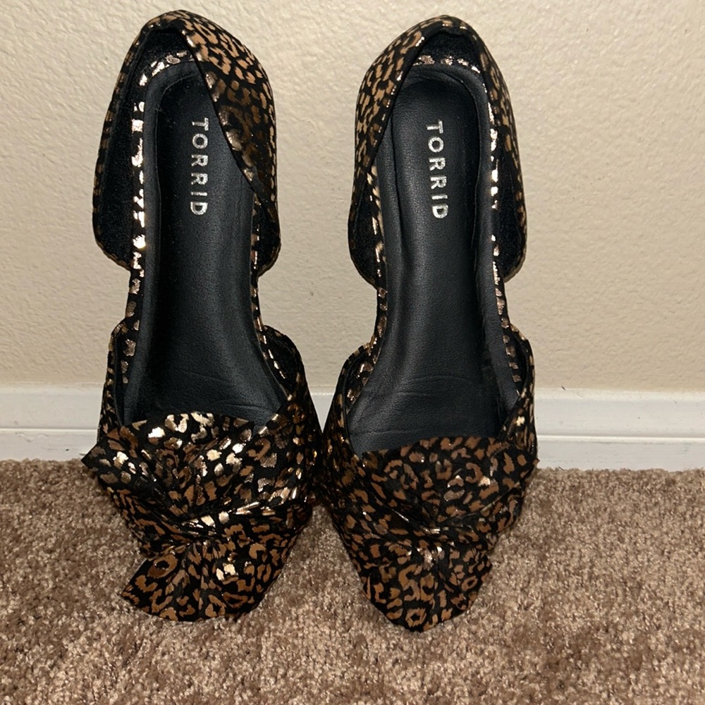 Torrid metallic flats